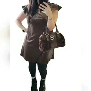 Very j Chocolate brown velvet shift mini short sleeve dress Vintage Size Medium